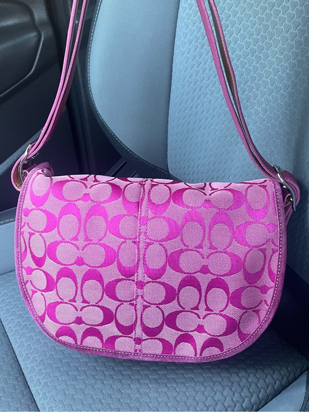 Vintage Coach Pink Signature Jacquard Flap Messenger Shoulder Bag / Crossbody